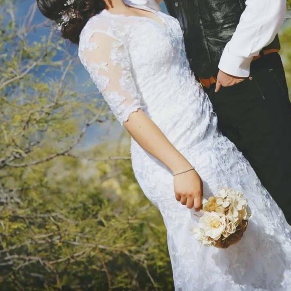 Vintage Style Wedding Dress - Picture 4 of 4